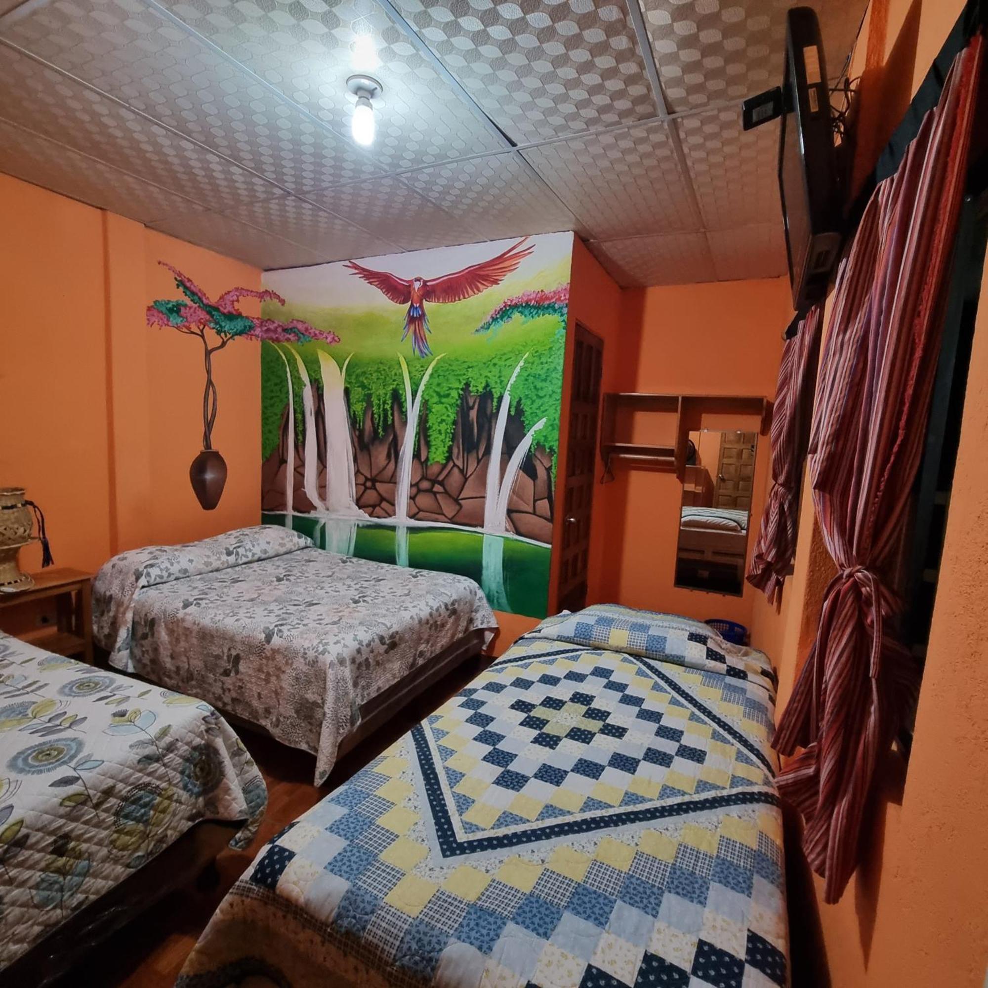 Hotel Encuentro Del Viajero Panajachel Luaran gambar