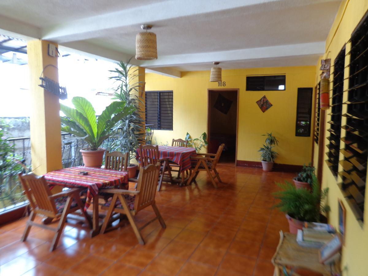 Hotel Encuentro Del Viajero Panajachel Luaran gambar