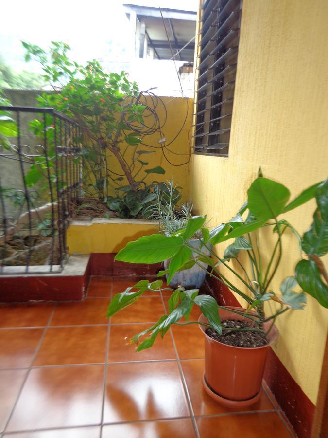 Hotel Encuentro Del Viajero Panajachel Luaran gambar