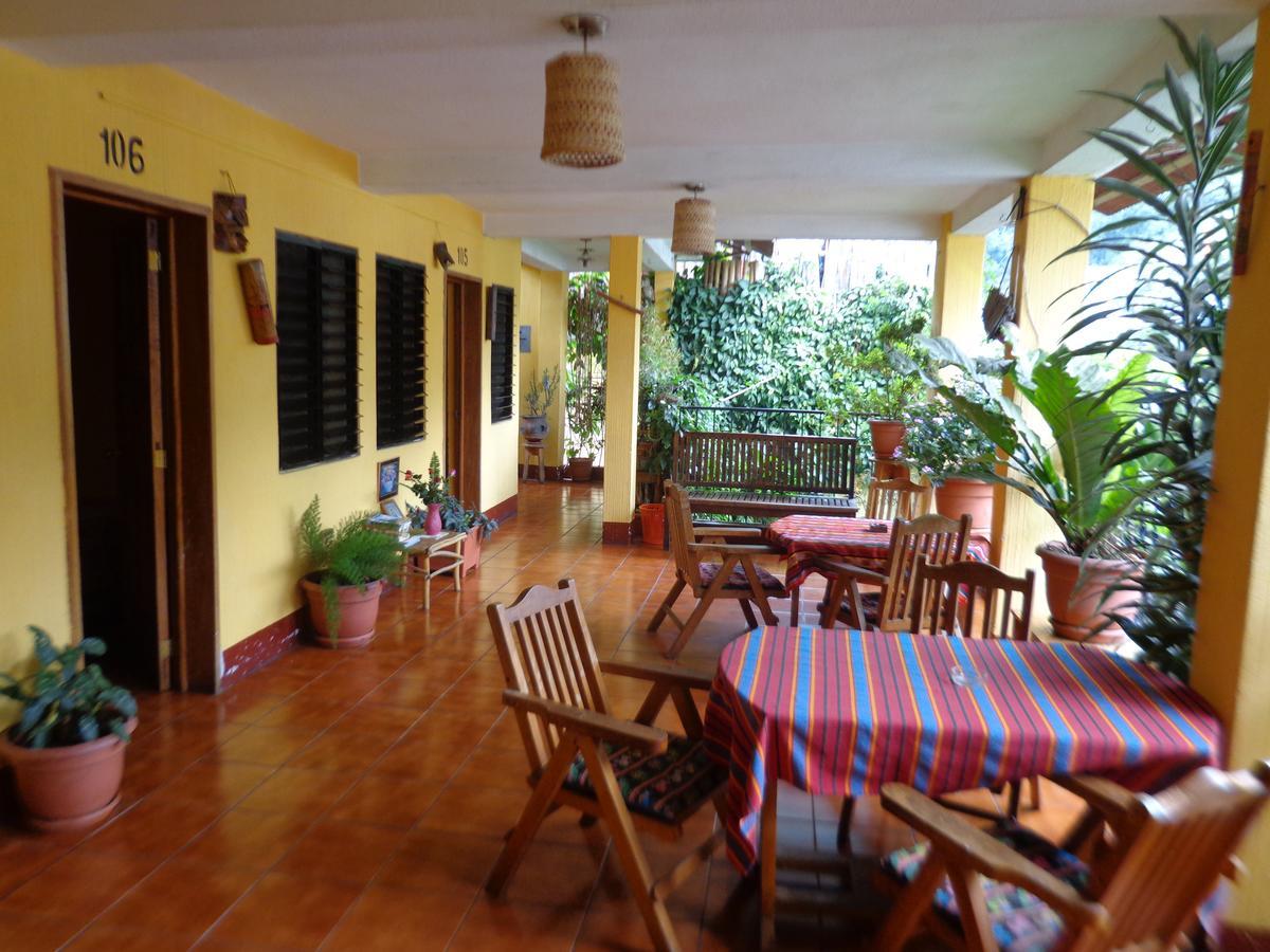 Hotel Encuentro Del Viajero Panajachel Luaran gambar