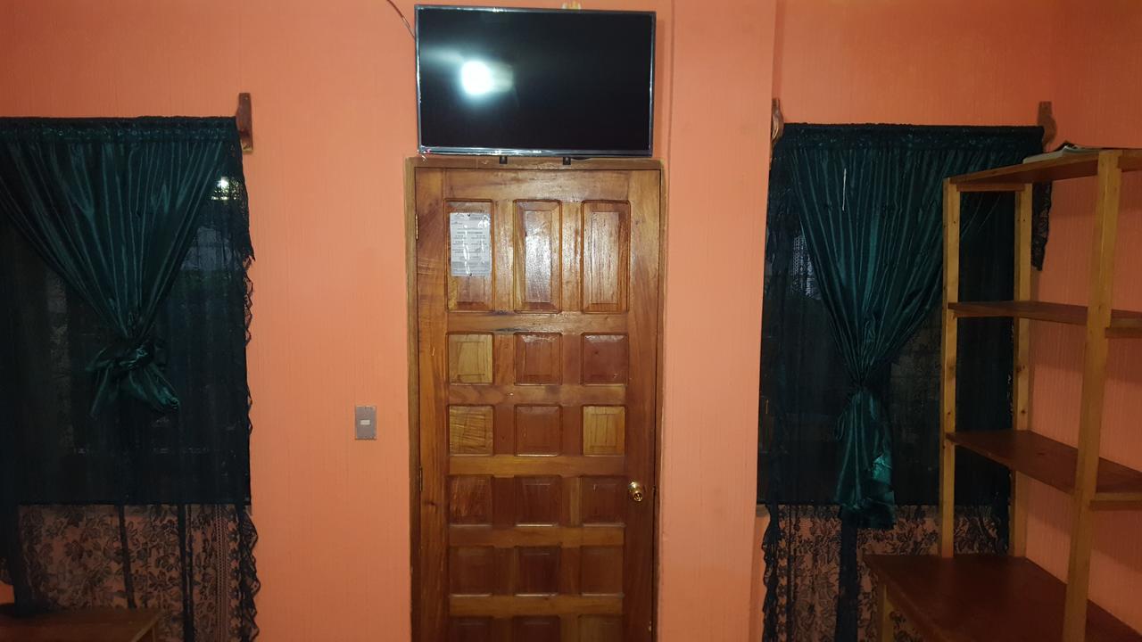 Hotel Encuentro Del Viajero Panajachel Luaran gambar