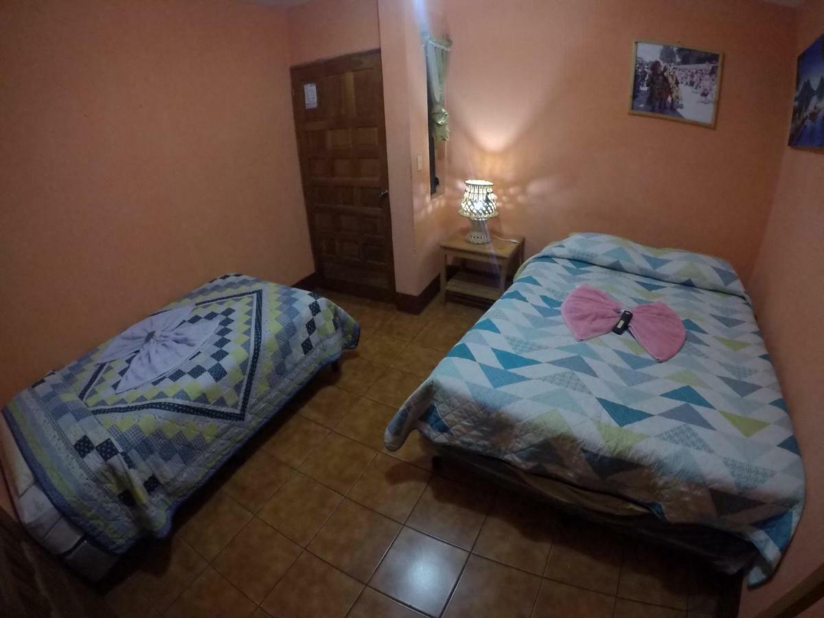Hotel Encuentro Del Viajero Panajachel Luaran gambar